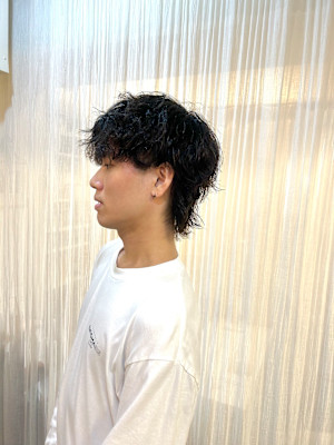 ウルフスタイルの、ツイストスパイラルパーマ