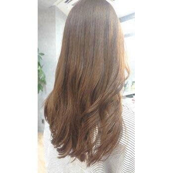 「柔らかベージュでグラカラー」