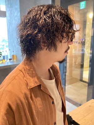 ツイストパーマ　メンズミディアム　こなれ感　30代40代