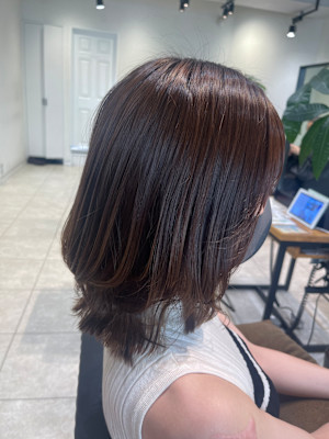 レイヤーカットでセットしやすいスタイルに！