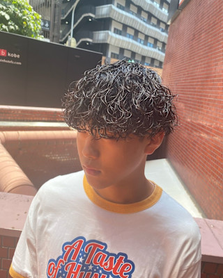 波巻きパーマまだまだ人気です！