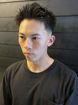 スパイキーショート　ローフェード　束感スタイリング