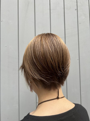 マロンベージュ