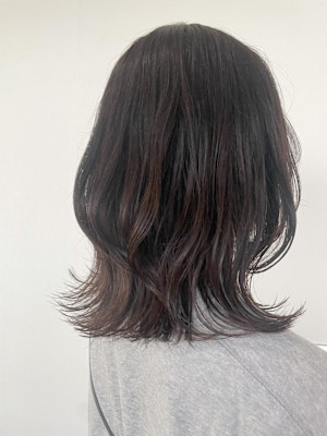 ミディアム/顔周りレイヤー/くびれ/