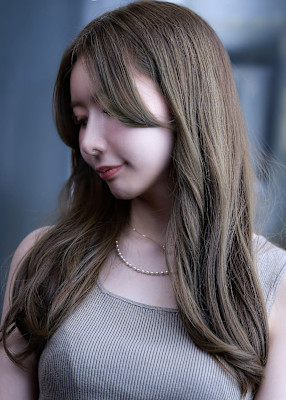 Clear ash, calm as mist