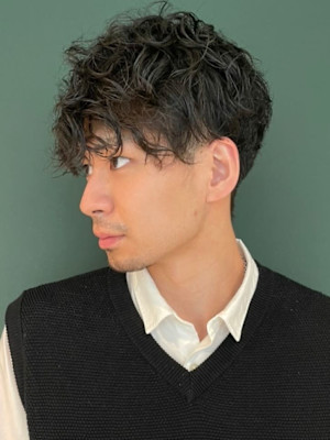 大人マッシュショートパーマ