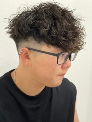 フェードカット《スペインカール》