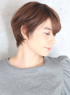 40代50代小顔前髪イメチェンアンブレラカラーショート