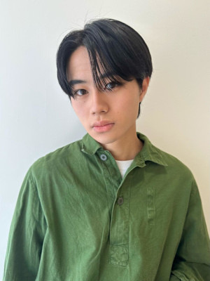 メンズ韓国ヘアー　センターパート/10代20代30代