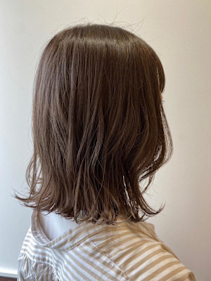 浅草　外ハネ　ボブ　グレージュ　20代30代40代