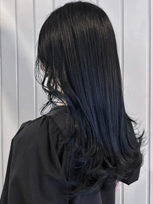 ブルーブラック　イルミナカラー　ロングレイヤー　韓国風