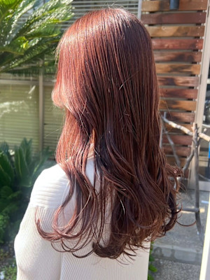 レッドブラウン　ロングレイヤー　ゆる巻きアレンジ　暖色系