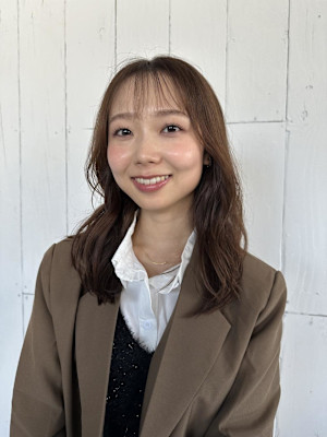 [aika] ナチュラルブラウンで見せる秋カラー