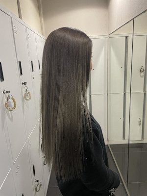 【フウカ】透明感シルバーグレージュ