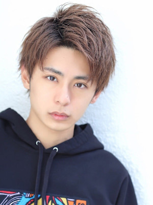 ラフアップバングショート 抜け感 ハーフアップ ツーブロック