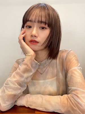 小顔レイヤー/顎ラインボブ/シアーカラー/ハニーベージュ