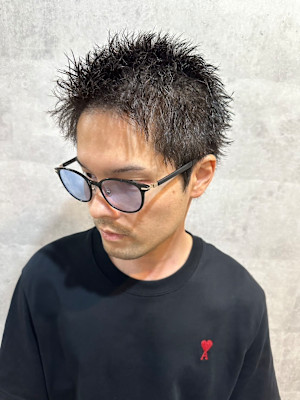 ツイスト　スパイキー　ベリーショート