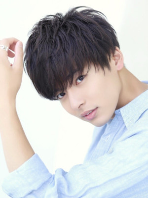 ナチュラルプリンスショート ツーブロック 刈り上げ マッシュ