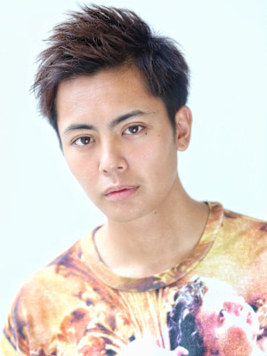 ライトアップバング ツーブロック 刈り上げ 福岡 天神 大名