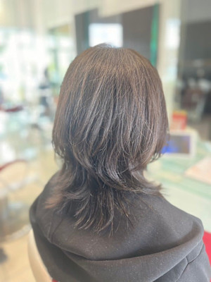 ウルフレイヤーくびれスタイル♪