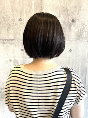 元くせ毛さんのショートボブ«ARCH Sayaka»