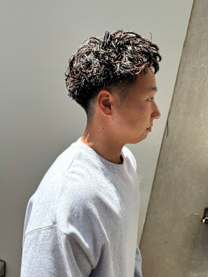 あなたの似合うがわかる！メンズ　2ブロックショートパーマ