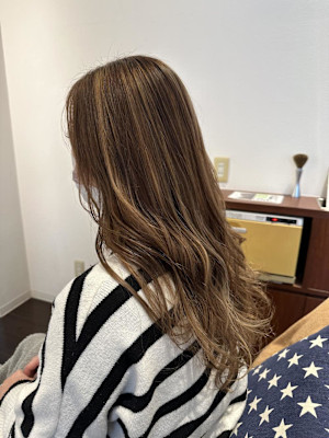 明るめベースのコントラストハイライト