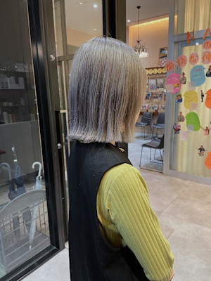 【ハイトーングレージュ/佐藤杏丸】