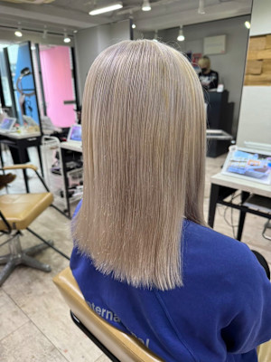 ホワイトミルクティーベージュ前髪イメチェン所沢