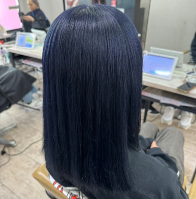 ネイビーブルーミディアムケアブリーチ所沢練馬