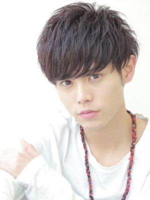 ツーブロック　刈り上げ　ナチュラル　ショートマッシュ　福岡