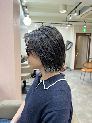 メンズ切りっぱなしミディアム×ナチュラルハイライト