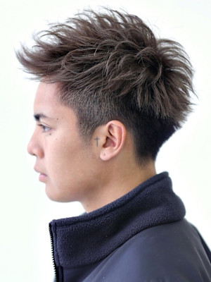 ライトジェットモヒカン ツーブロック 刈り上げ  福岡 天神