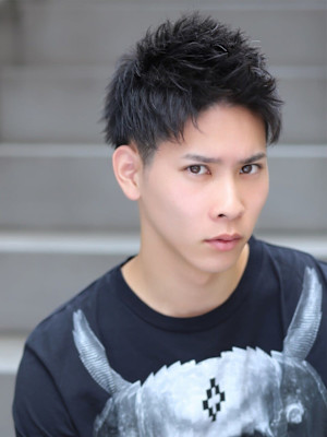 ライトアップバング ツーブロック 刈り上げ ジェットモヒカン