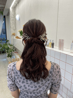 《花屋併設》ハーフアップ