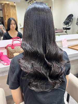 コテ巻き風韓国デジタルパーマ 纐纈