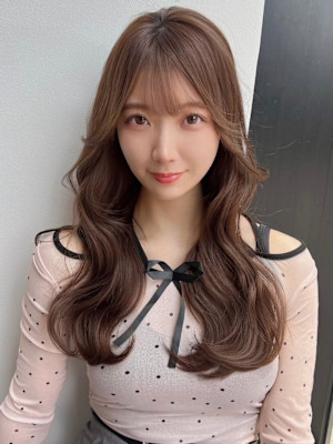 大人美人艶カラーベージュ小顔カット透明感レイヤーロング