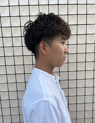 あなたの似合うがわかる！メンズ　2ブロックショートパーマ