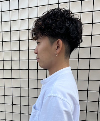 あなたの似合うがわかる！メンズ　2ブロックショートパーマ