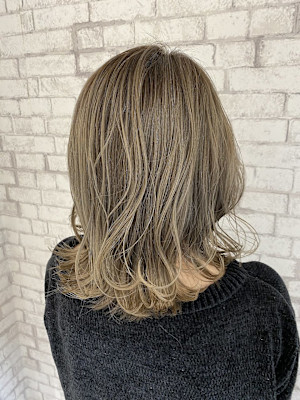 シークレットイルミナカラー