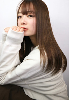 【手触りサラサラ　サラツヤストレート】