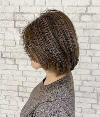 バレイヤージュ　シークレットカラー