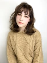 外国人風カラーのミディアムボブ