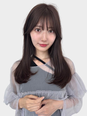 ミディアムレイヤー韓国ヘア盛れる顔周りカット