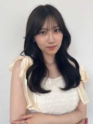 ツヤ髪透明感ミディレイヤー似合わせカット