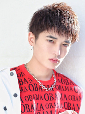 ショート ツーブロック 刈り上げ 眉上 メンズサロン 福岡