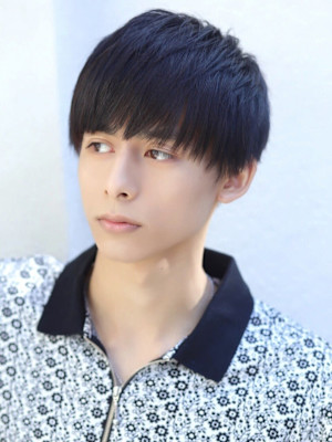 オイル仕上げ マッシュ 黒髪 ツーブロック 刈り上げ 天神 