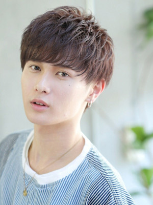 ナチュラルファインショート ツーブロック マッシュ 福岡