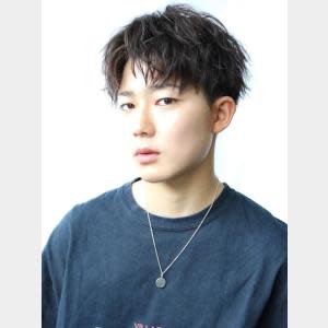 ショートランダムツーブロック刈り上げハーフアップ熊本上通