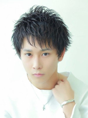 短め２ウェイ ルーブロック 刈り上げ 黒髪 福岡 天神 大名